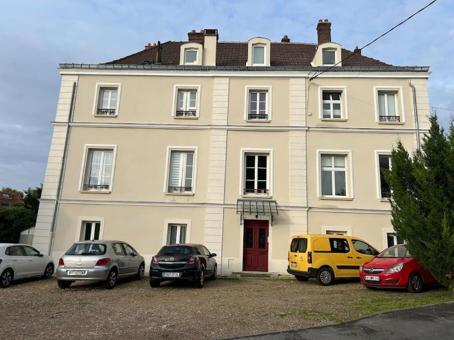 Le Petit Nid D'Yves Apartment Lagny-sur-Marne ภายนอก รูปภาพ